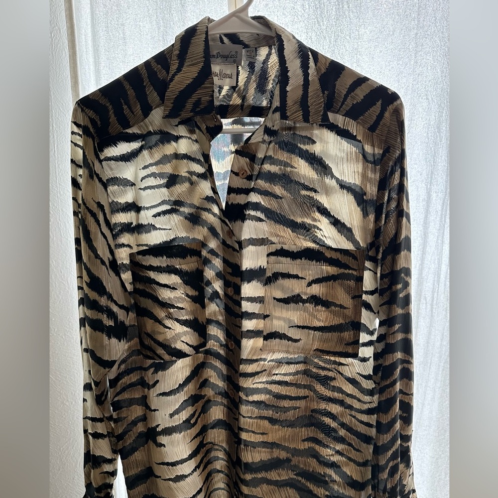 100% silk vintage Neiman Marcus top